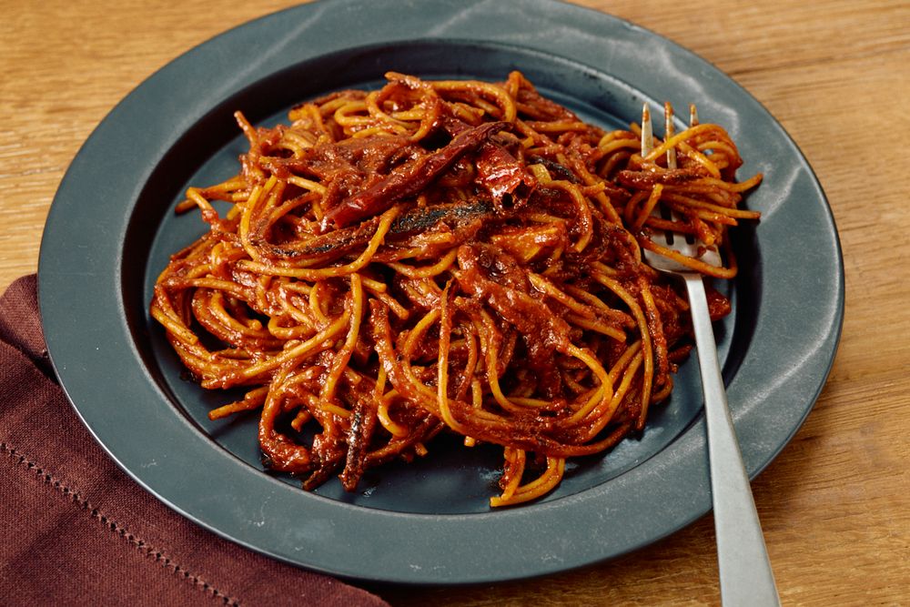 焦がして作る! 暗殺者のパスタ