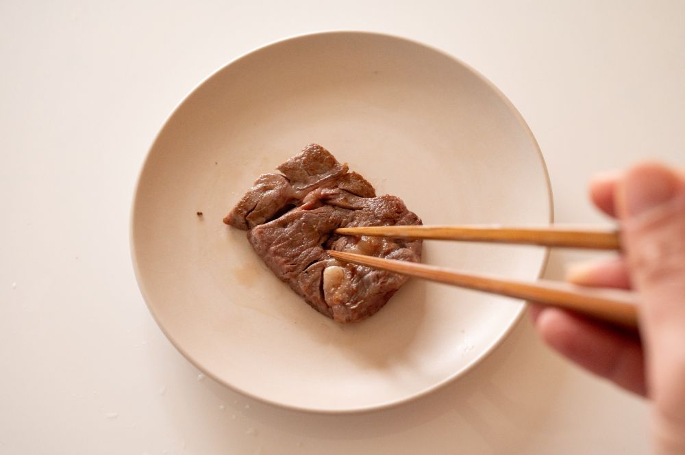 (6)何もなし：何も処理せずにそのまま焼いた肉