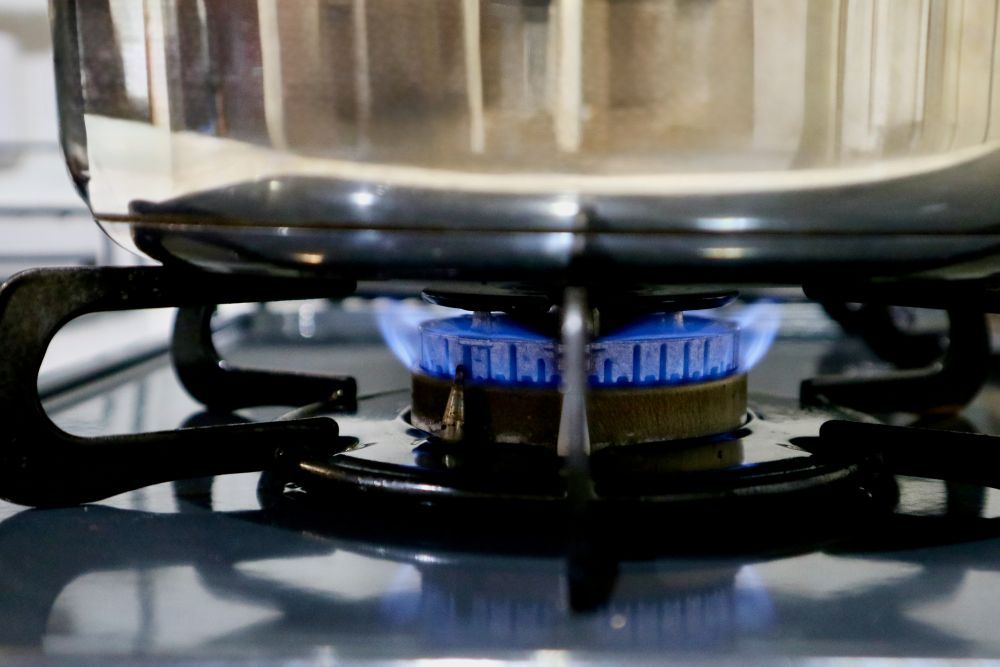 鍋でご飯 コンロ