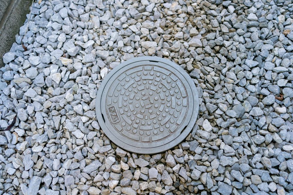 排水桝(ます)の確認と清掃