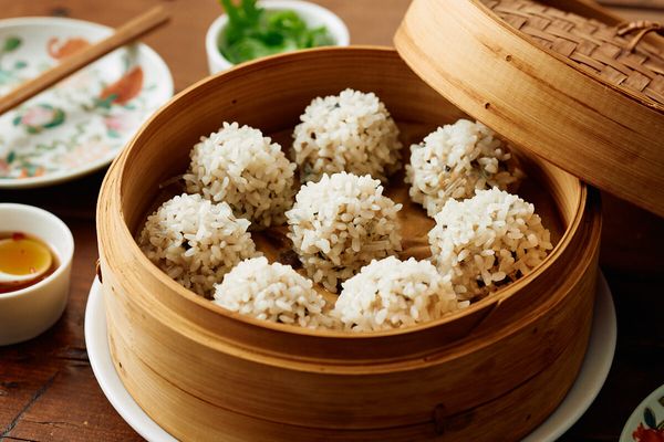 エスニックもち米シュウマイ