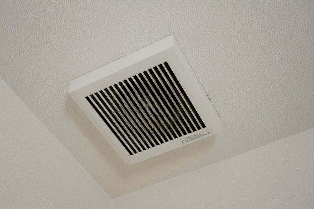 トイレ室内の換気扇