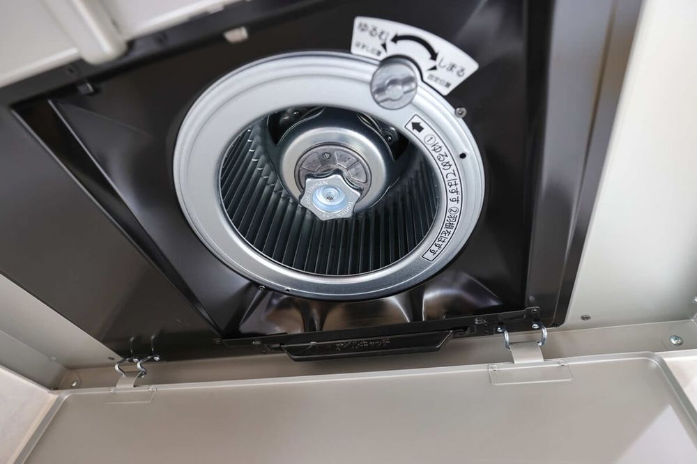 レンジフードのシロッコファンとは？プロペラファンとの違いと選び方