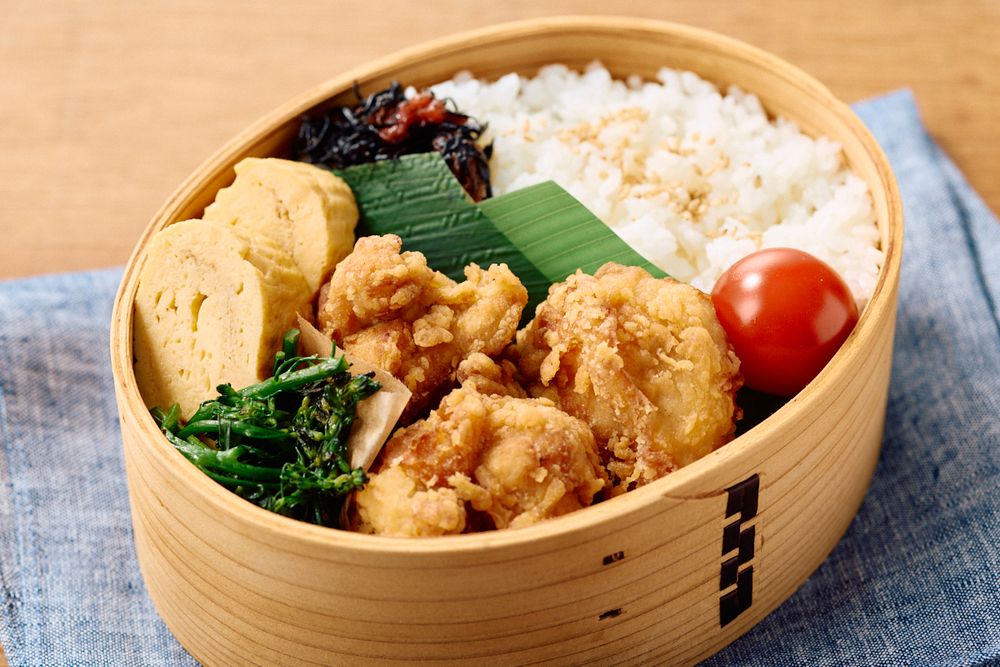 唐揚げを入れたお弁当