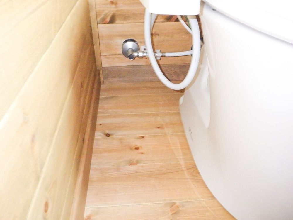 【掃除前の準備】止水栓を閉めて水を抜く