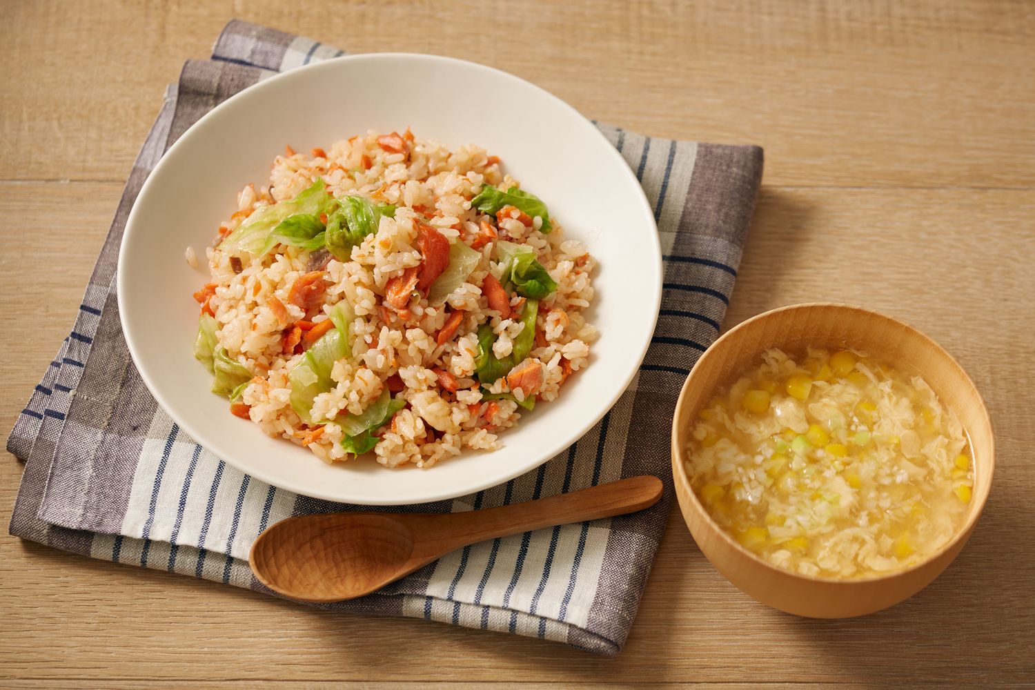 夏の一汁一菜献立レシピ(4)】水曜日「鮭レタスチャーハン 他」 | 東京 